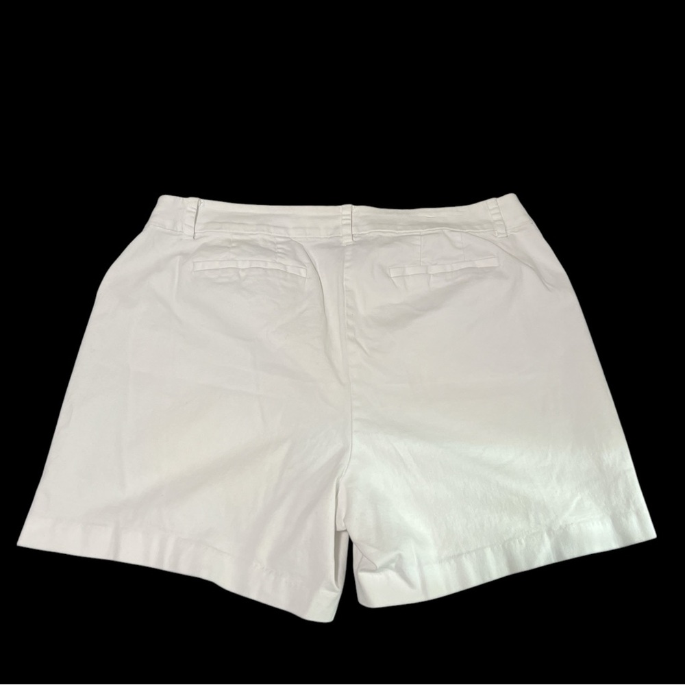Lane Bryant White Shorts size 14 - Picture 2 of 4